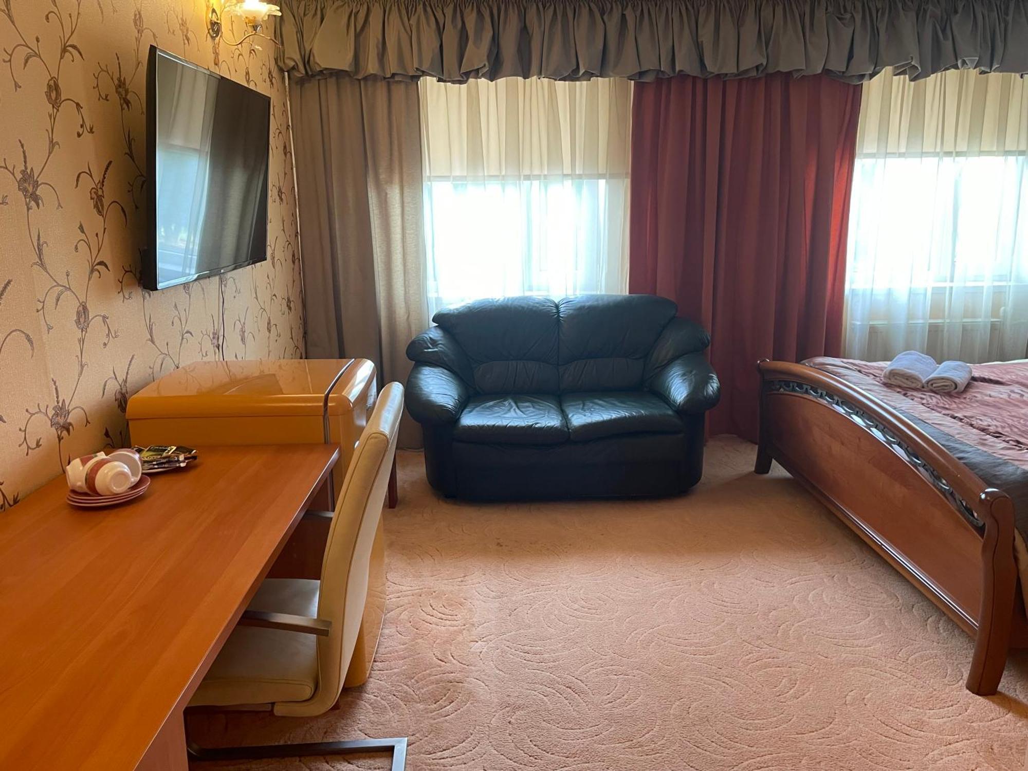 Riverside Motel Γιέλγκαβα Εξωτερικό φωτογραφία